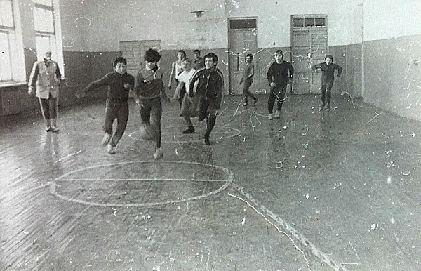 Спортзал нашей школы Спортзал нашей школы