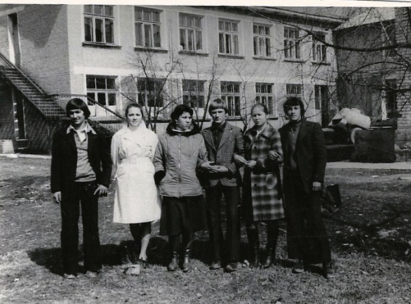 Школьный сад. 5 марта 1980 г. Школьный сад. 5 марта 1980 г.