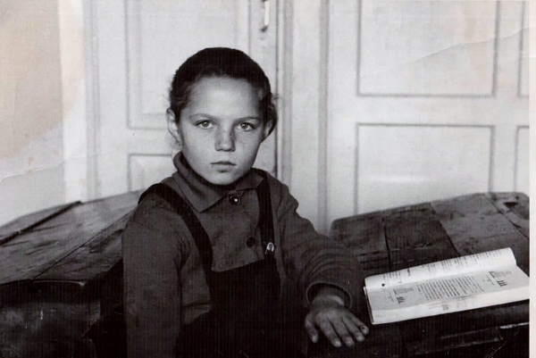 Первоклассница. 1971 г. Первоклассница. 1971 г.