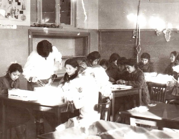 В Доме пионеров веду кружок "Макраме" В Доме пионеров веду кружок "Макраме"