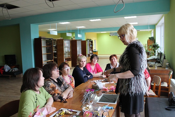 Мастер-класс по флористике ведет Коротких Наталья Мастер-класс по флористике ведет Коротких Наталья