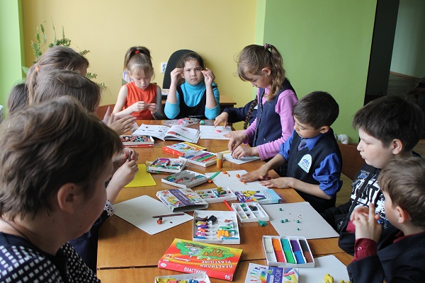 Мастер-класс с учащимися начальной школы в библиотеке Мастер-класс с учащимися начальной школы в библиотеке
