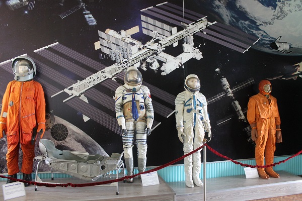 Скафандры космонавтов Скафандры космонавтов