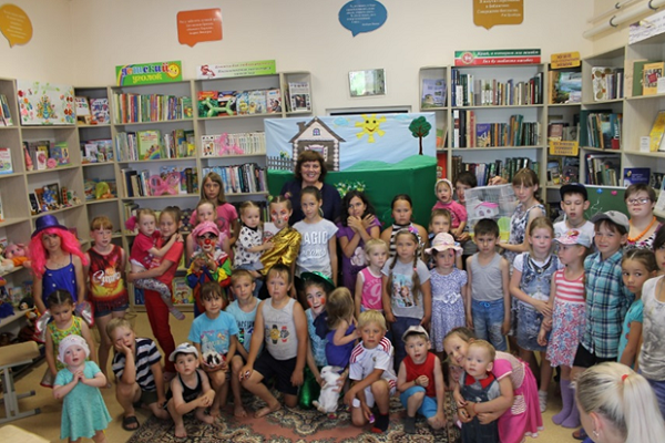 Маленькие читатели Костенеевской сельской библиотеки Маленькие читатели Костенеевской сельской библиотеки