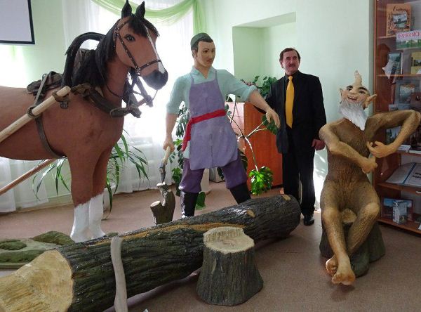 Фигуры из пенопласта сделанные Селиверстовым В.А. Фигуры из пенопласта сделанные Селиверстовым В.А.