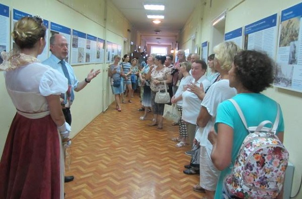 В гостях у Книжной дамы в Зеленоградской городской библиотеке В гостях у Книжной дамы в Зеленоградской городской библиотеке