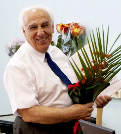 Эдуард Рубенович Сукиасян Эдуард Рубенович Сукиасян